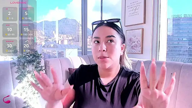 Zoey thompson online show from 2, 10, 2025