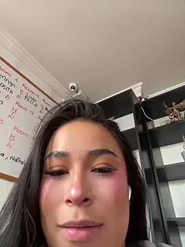 Zoey thompson online show from 22, 9, 2025