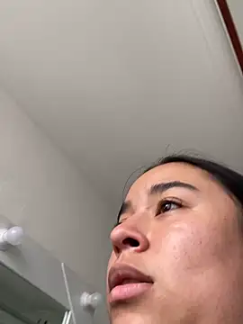 Zoey thompson online show from 11, 4, 2026