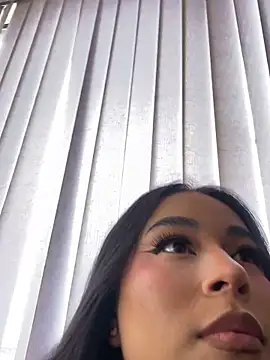 Zoey thompson online show from 30, 9, 2025