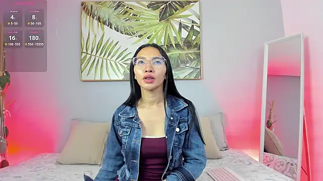 lucyy liiuu online show from 18, 10, 2025