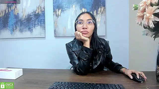 lucyy liiuu online show from 26, 10, 2025