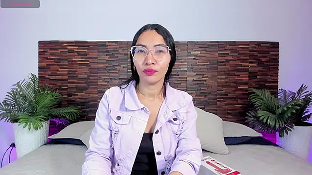 lucyy liiuu online show from 30, 11, 2025