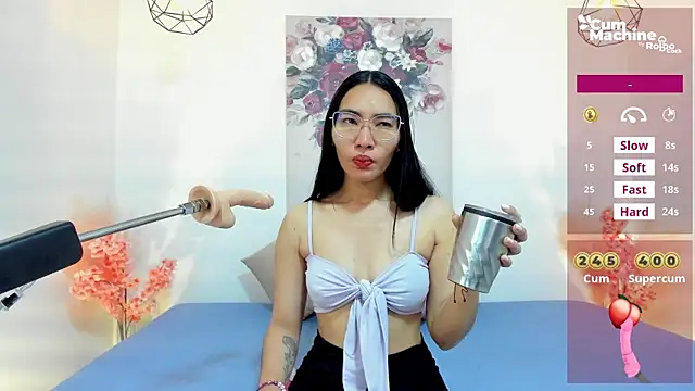 lucyy liiuu online show from 26, 11, 2025
