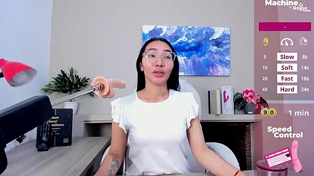 lucyy liiuu online show from 21, 11, 2025