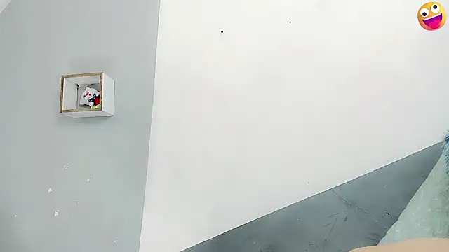 Snapshot of baby_rous chatting on 12, 10, 2025 baby rous online show from 12, 10, 2025