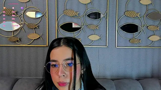 Snapshot of laraa_jeean chatting on 9, 7, 2026 laraa jeean online show from 9, 7, 2026
