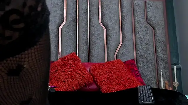 SienaFacchini online show from 12, 11, 2025