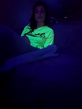 Snapshot of luvcupl chatting on 12, 11, 2025 luvcupl online show from 12, 11, 2025