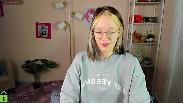 R0cket bunny online show from 17, 11, 2025