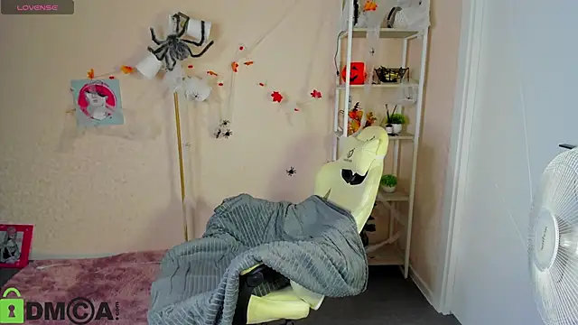 R0cket bunny online show from 3, 11, 2025