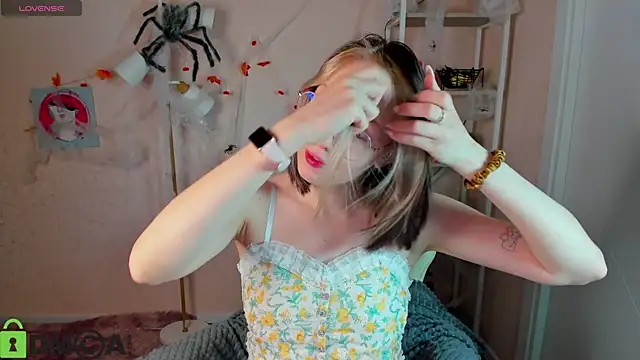 R0cket bunny online show from 5, 11, 2025