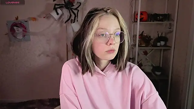 R0cket bunny online show from 11, 11, 2025