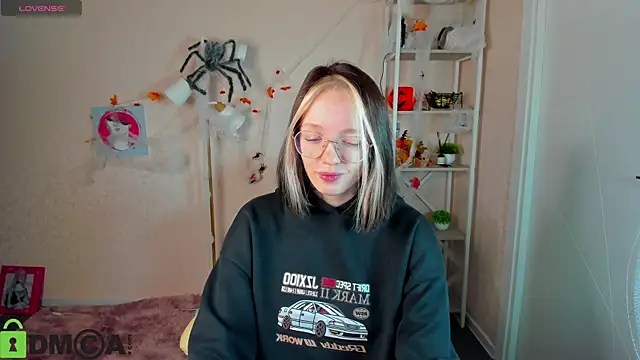 R0cket bunny online show from 4, 11, 2025