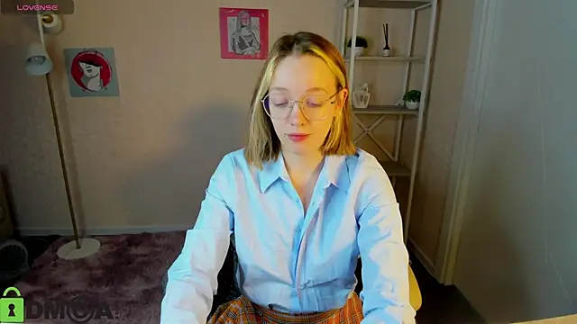 R0cket bunny online show from 8, 10, 2025