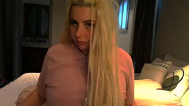 TiaDoll online show from 9, 11, 2025