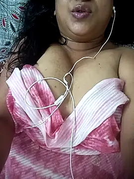 Snapshot of sweet_jenni chatting on 16, 7, 2026 sweet jenni online show from 16, 7, 2026