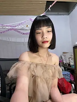 Snapshot of andymi1 chatting on 6, 5, 2026 andymi1 online show from 6, 5, 2026