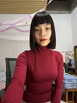 Snapshot of andymi1 chatting on 27, 10, 2025 andymi1 online show from 27, 10, 2025