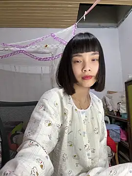 Snapshot of andymi1 chatting on 12, 5, 2026 andymi1 online show from 12, 5, 2026