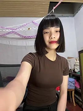 Snapshot of andymi1 chatting on 24, 5, 2026 andymi1 online show from 24, 5, 2026