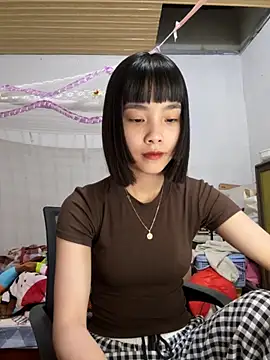 Snapshot of andymi1 chatting on 15, 5, 2026 andymi1 online show from 15, 5, 2026