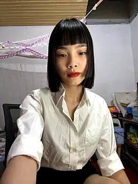 Snapshot of andymi1 chatting on 7, 10, 2025 andymi1 online show from 7, 10, 2025