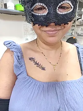 Queen Nightt online show from 6, 1, 2026