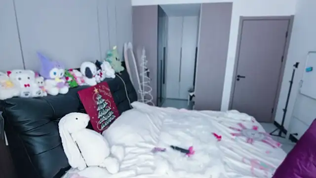 Snapshot of Yuki_Neko_ chatting on 25, 2, 2026 Yuki Neko online show from 25, 2, 2026