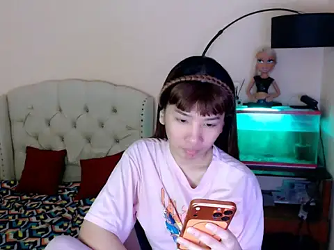 ShantalFoxxy  online show from 7, 2, 2026