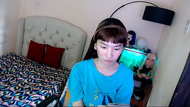 ShantalFoxxy  online show from 7, 11, 2025