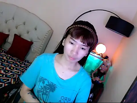 ShantalFoxxy  online show from 27, 10, 2025