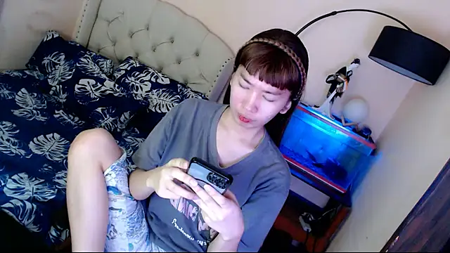 ShantalFoxxy  online show from 9, 9, 2025