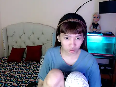 ShantalFoxxy  online show from 10, 2, 2026