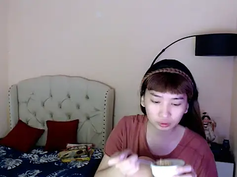 Snapshot of ShantalFoxxy_ chatting on 12, 7, 2026 ShantalFoxxy online show from 12, 7, 2026