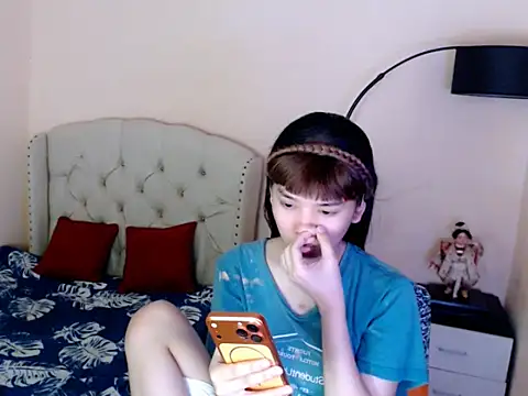 Snapshot of ShantalFoxxy_ chatting on 19, 7, 2026 ShantalFoxxy online show from 19, 7, 2026
