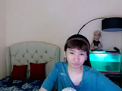 ShantalFoxxy  online show from 11, 3, 2026