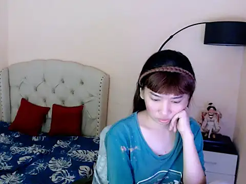 ShantalFoxxy  online show from 19, 5, 2026