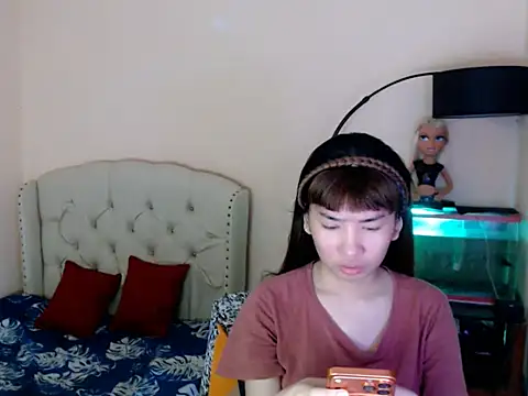 ShantalFoxxy  online show from 8, 4, 2026