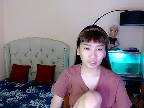 ShantalFoxxy  online show from 6, 3, 2026