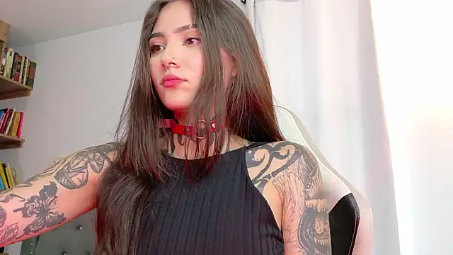 sara queen10 online show from 3, 2, 2026