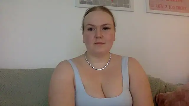 Snapshot of gracelovesxx chatting on 17, 6, 2026 gracelovesxx online show from 17, 6, 2026
