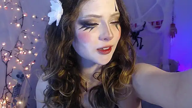 Lil bela online show from 30, 10, 2025