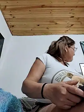 AlexxiaaMat online show from 7, 5, 2026