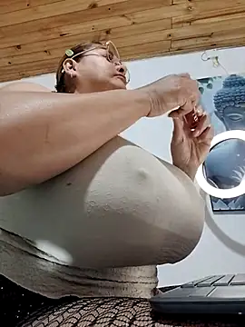 Snapshot of AlexxiaaMat chatting on 22, 2, 2026 AlexxiaaMat online show from 22, 2, 2026