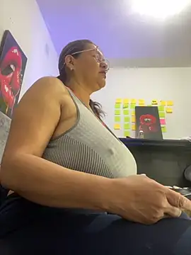 Snapshot of AlexxiaaMat chatting on 1, 10, 2025 AlexxiaaMat online show from 1, 10, 2025