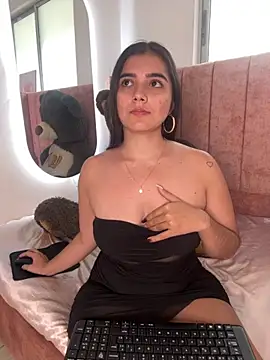 Snapshot of salomecute21 chatting on 24, 10, 2025 salomecute21 online show from 24, 10, 2025