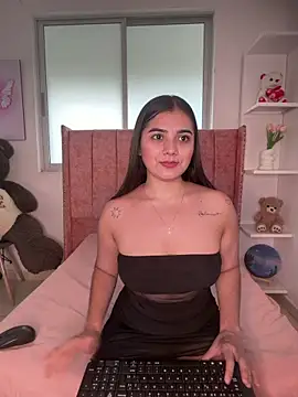 salomecute21 online show from 11, 5, 2026