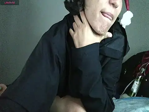 Natzu Choi online show from 3, 11, 2025