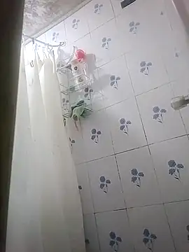 Natzu Choi online show from 20, 9, 2025